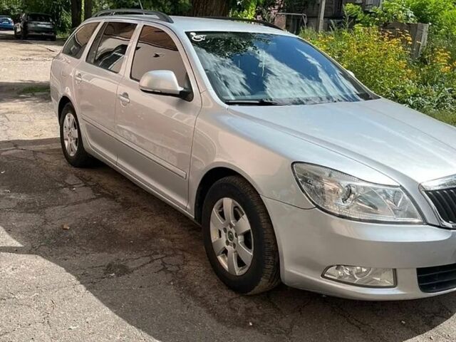 Серый Шкода Октавия, объемом двигателя 1.8 л и пробегом 175 тыс. км за 6700 $, фото 1 на Automoto.ua