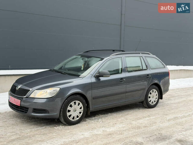 Серый Шкода Октавия, объемом двигателя 1.6 л и пробегом 188 тыс. км за 7500 $, фото 1 на Automoto.ua
