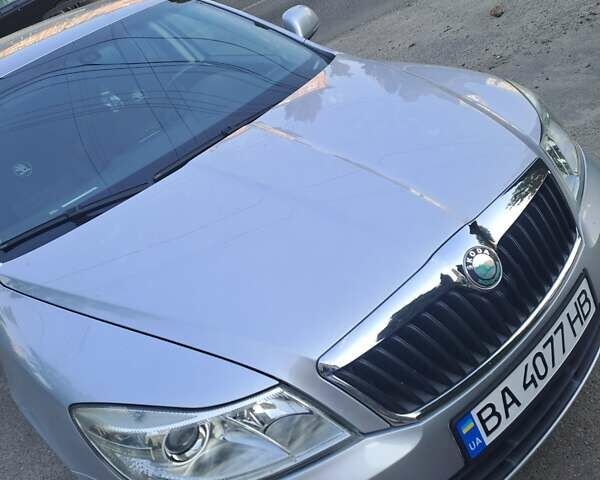 Серый Шкода Октавия, объемом двигателя 1.8 л и пробегом 241 тыс. км за 7700 $, фото 1 на Automoto.ua