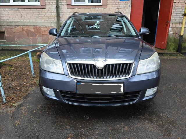 Серый Шкода Октавия, объемом двигателя 1.6 л и пробегом 225 тыс. км за 7099 $, фото 1 на Automoto.ua