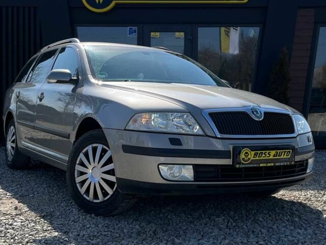 Сірий Шкода Октавія, об'ємом двигуна 1.6 л та пробігом 235 тис. км за 4500 $, фото 1 на Automoto.ua