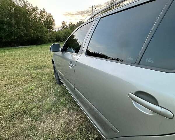Серый Шкода Октавия, объемом двигателя 1.6 л и пробегом 190 тыс. км за 6100 $, фото 1 на Automoto.ua