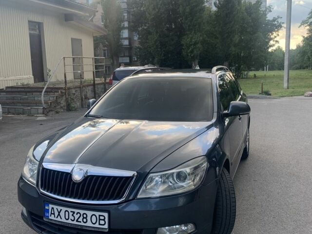 Сірий Шкода Октавія, об'ємом двигуна 1.6 л та пробігом 203 тис. км за 7998 $, фото 1 на Automoto.ua