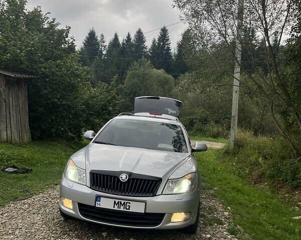 Сірий Шкода Октавія, об'ємом двигуна 1.8 л та пробігом 252 тис. км за 7700 $, фото 1 на Automoto.ua
