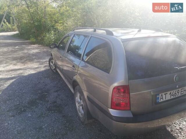 Серый Шкода Октавия, объемом двигателя 1.6 л и пробегом 333 тыс. км за 6200 $, фото 1 на Automoto.ua