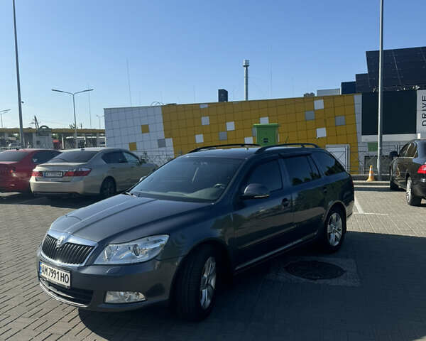 Серый Шкода Октавия, объемом двигателя 1.8 л и пробегом 149 тыс. км за 8000 $, фото 1 на Automoto.ua