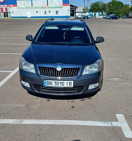 Серый Шкода Октавия, объемом двигателя 1.4 л и пробегом 209 тыс. км за 6400 $, фото 1 на Automoto.ua