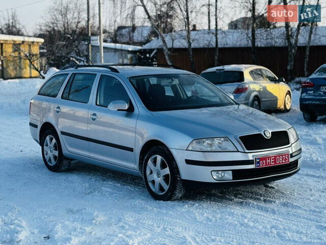 Серый Шкода Октавия, объемом двигателя 1.6 л и пробегом 257 тыс. км за 5950 $, фото 1 на Automoto.ua