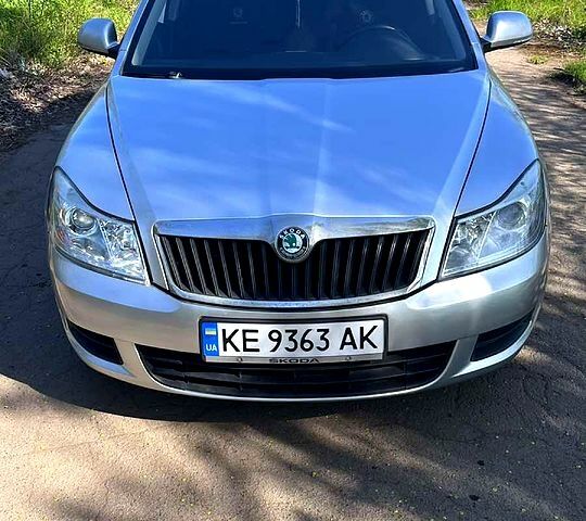 Серый Шкода Октавия, объемом двигателя 19 л и пробегом 283 тыс. км за 7500 $, фото 1 на Automoto.ua