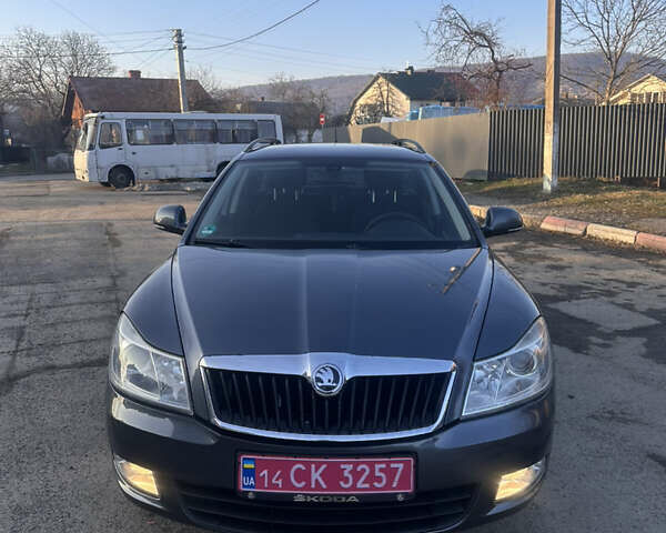 Серый Шкода Октавия, объемом двигателя 1.4 л и пробегом 161 тыс. км за 6800 $, фото 1 на Automoto.ua