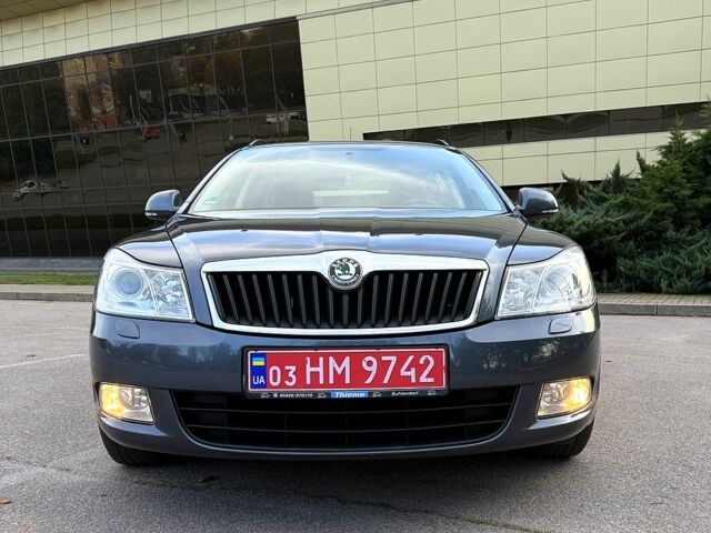 Сірий Шкода Октавія, об'ємом двигуна 1.6 л та пробігом 210 тис. км за 8499 $, фото 1 на Automoto.ua