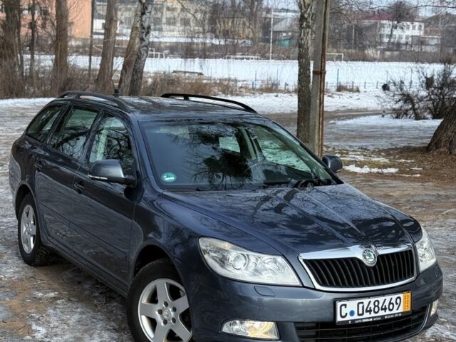 Серый Шкода Октавия, объемом двигателя 1.8 л и пробегом 197 тыс. км за 8100 $, фото 1 на Automoto.ua