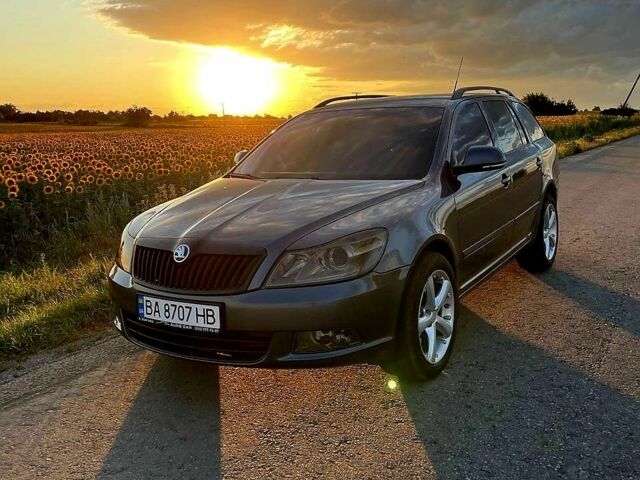 Серый Шкода Октавия, объемом двигателя 1.8 л и пробегом 217 тыс. км за 7900 $, фото 1 на Automoto.ua