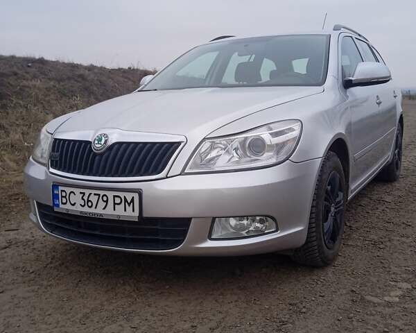 Сірий Шкода Октавія, об'ємом двигуна 1.39 л та пробігом 269 тис. км за 5600 $, фото 1 на Automoto.ua