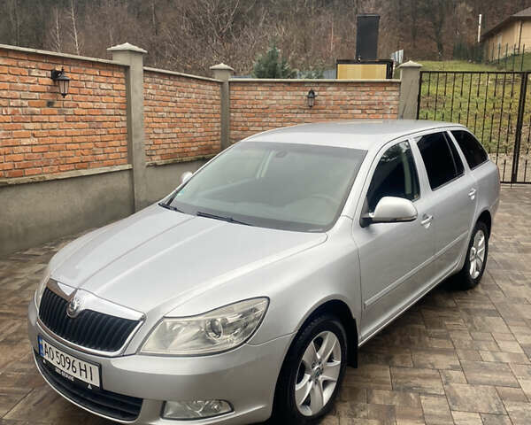 Сірий Шкода Октавія, об'ємом двигуна 1.9 л та пробігом 341 тис. км за 6800 $, фото 1 на Automoto.ua