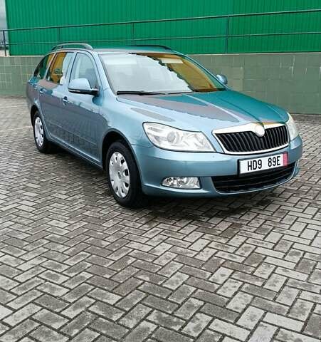 Сірий Шкода Октавія, об'ємом двигуна 1.6 л та пробігом 263 тис. км за 6800 $, фото 1 на Automoto.ua