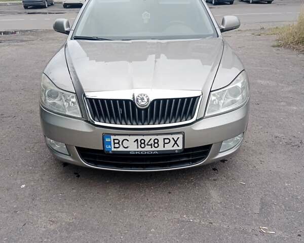 Серый Шкода Октавия, объемом двигателя 1.6 л и пробегом 271 тыс. км за 5950 $, фото 1 на Automoto.ua