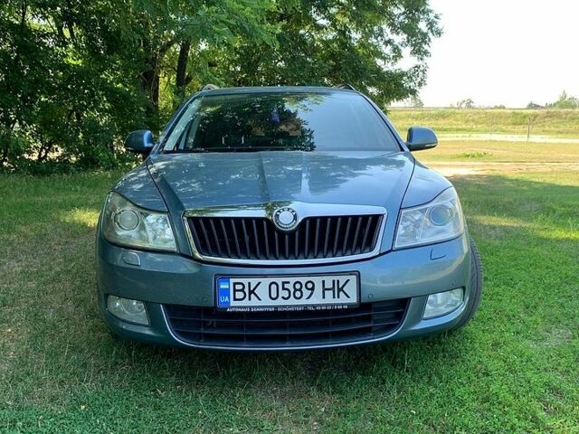 Сірий Шкода Октавія, об'ємом двигуна 1.39 л та пробігом 248 тис. км за 5999 $, фото 1 на Automoto.ua
