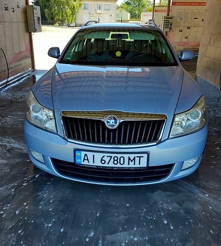 Сірий Шкода Октавія, об'ємом двигуна 1.6 л та пробігом 155 тис. км за 8100 $, фото 1 на Automoto.ua