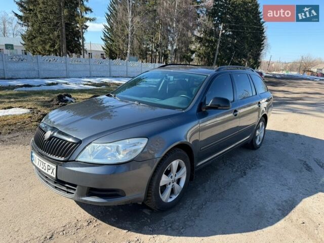 Серый Шкода Октавия, объемом двигателя 1.6 л и пробегом 289 тыс. км за 6900 $, фото 1 на Automoto.ua