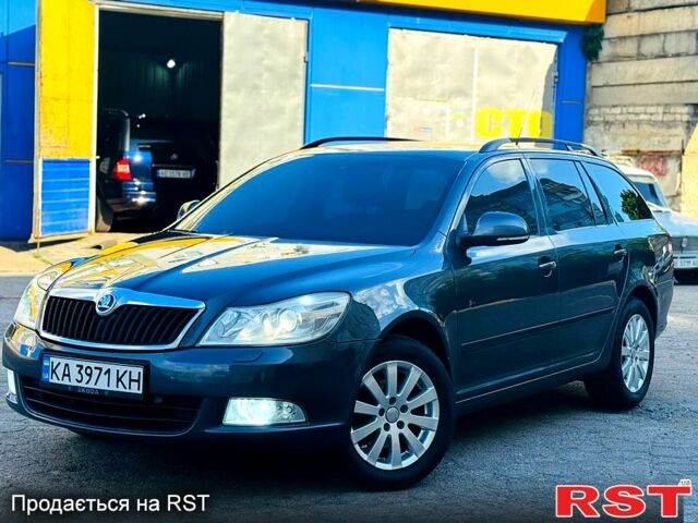 Серый Шкода Октавия, объемом двигателя 1.8 л и пробегом 165 тыс. км за 7900 $, фото 1 на Automoto.ua