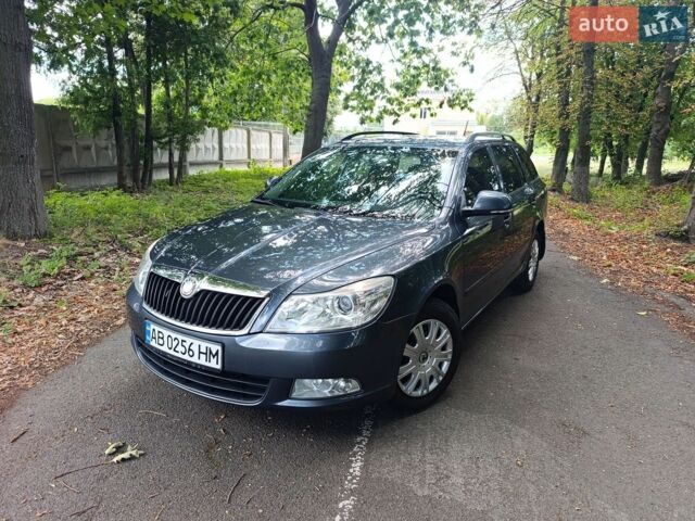Сірий Шкода Октавія, об'ємом двигуна 1.6 л та пробігом 215 тис. км за 6799 $, фото 1 на Automoto.ua