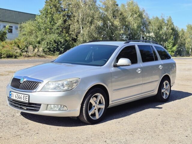 Серый Шкода Октавия, объемом двигателя 2 л и пробегом 240 тыс. км за 8900 $, фото 1 на Automoto.ua