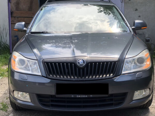 Серый Шкода Октавия, объемом двигателя 1.6 л и пробегом 377 тыс. км за 6700 $, фото 1 на Automoto.ua