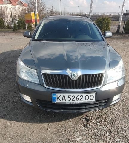 Серый Шкода Октавия, объемом двигателя 1.8 л и пробегом 194 тыс. км за 7900 $, фото 1 на Automoto.ua