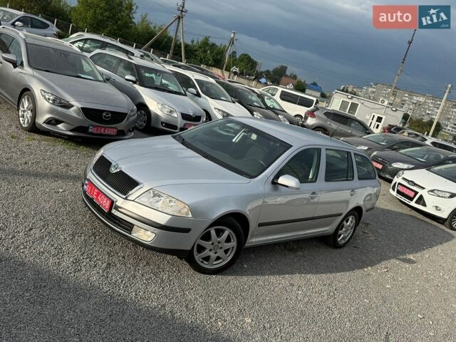 Серый Шкода Октавия, объемом двигателя 1.6 л и пробегом 215 тыс. км за 7900 $, фото 1 на Automoto.ua