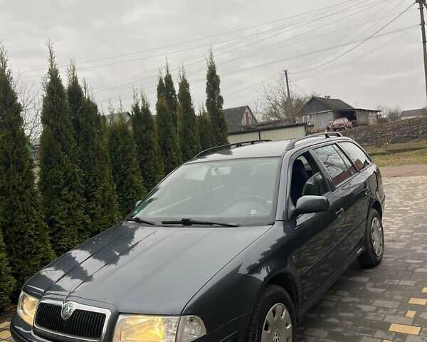 Серый Шкода Октавия, объемом двигателя 1.6 л и пробегом 187 тыс. км за 6350 $, фото 1 на Automoto.ua