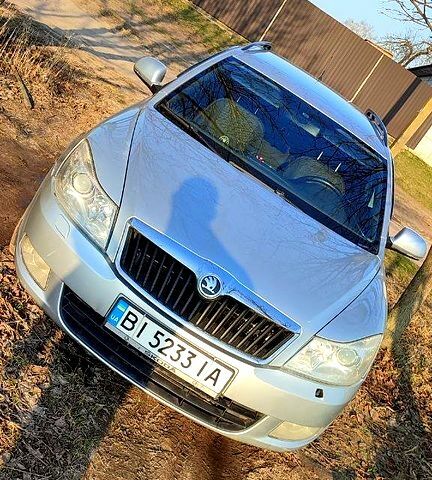 Серый Шкода Октавия, объемом двигателя 1.6 л и пробегом 252 тыс. км за 5500 $, фото 1 на Automoto.ua