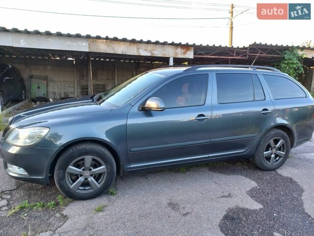 Сірий Шкода Октавія, об'ємом двигуна 1.6 л та пробігом 255 тис. км за 8500 $, фото 1 на Automoto.ua