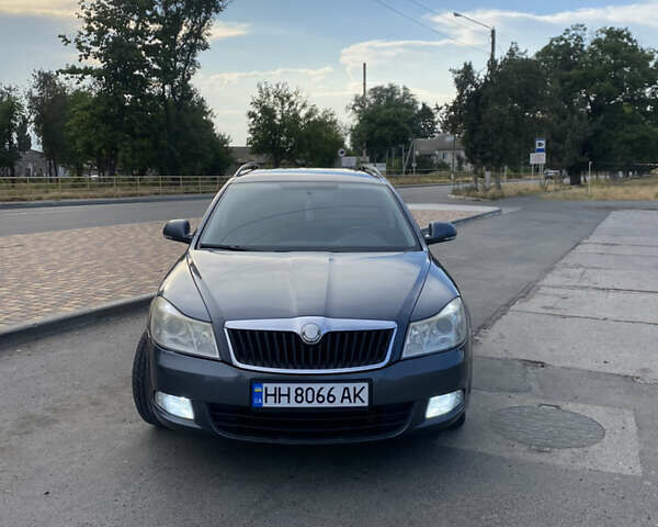 Серый Шкода Октавия, объемом двигателя 1.9 л и пробегом 250 тыс. км за 7000 $, фото 1 на Automoto.ua