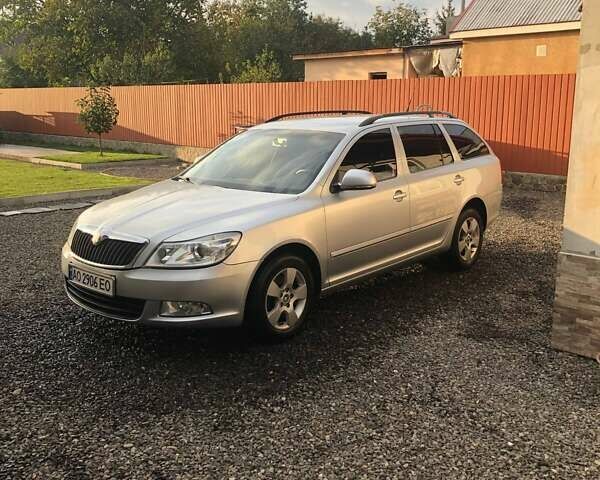 Серый Шкода Октавия, объемом двигателя 1.6 л и пробегом 342 тыс. км за 6500 $, фото 1 на Automoto.ua