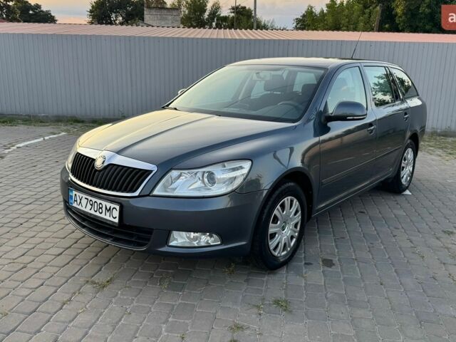 Серый Шкода Октавия, объемом двигателя 1.6 л и пробегом 205 тыс. км за 7450 $, фото 1 на Automoto.ua