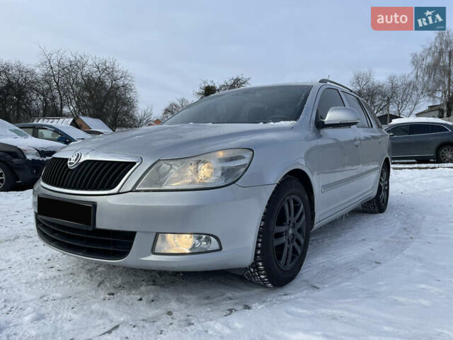 Серый Шкода Октавия, объемом двигателя 1.8 л и пробегом 178 тыс. км за 8700 $, фото 1 на Automoto.ua