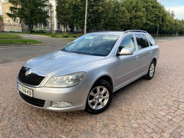 Серый Шкода Октавия, объемом двигателя 1.6 л и пробегом 210 тыс. км за 7350 $, фото 1 на Automoto.ua