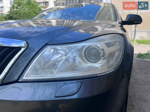 Сірий Шкода Октавія, об'ємом двигуна 1.8 л та пробігом 267 тис. км за 8400 $, фото 1 на Automoto.ua