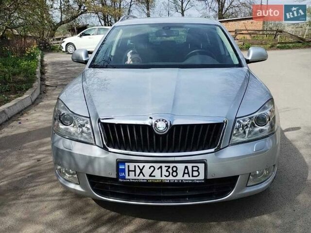 Серый Шкода Октавия, объемом двигателя 1.8 л и пробегом 174 тыс. км за 8400 $, фото 1 на Automoto.ua