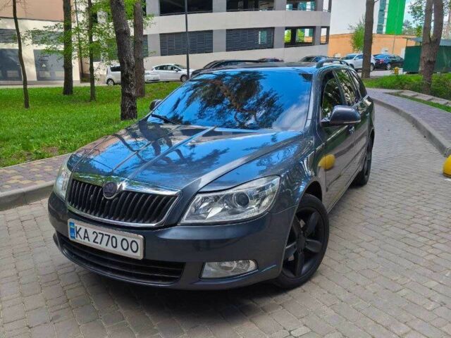 Серый Шкода Октавия, объемом двигателя 1.8 л и пробегом 230 тыс. км за 6900 $, фото 1 на Automoto.ua