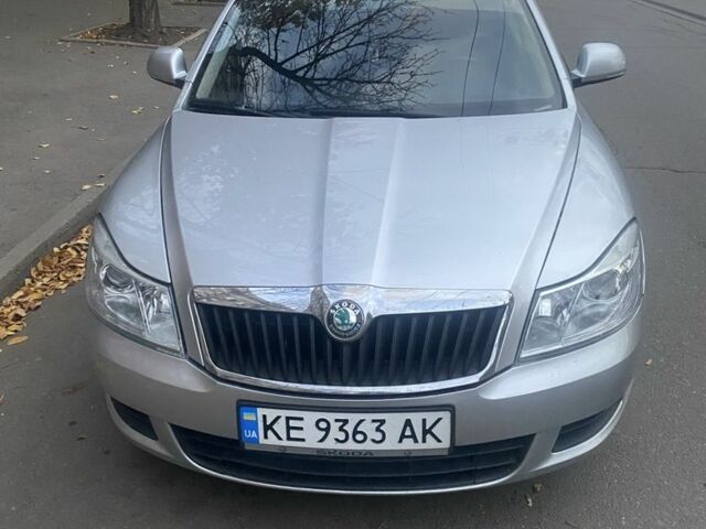 Серый Шкода Октавия, объемом двигателя 1.9 л и пробегом 302 тыс. км за 6900 $, фото 1 на Automoto.ua