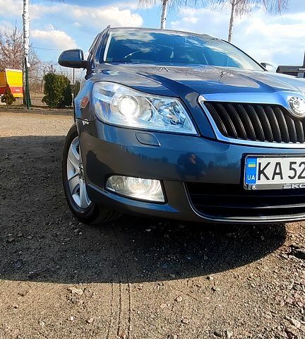 Серый Шкода Октавия, объемом двигателя 1.8 л и пробегом 195 тыс. км за 8100 $, фото 1 на Automoto.ua