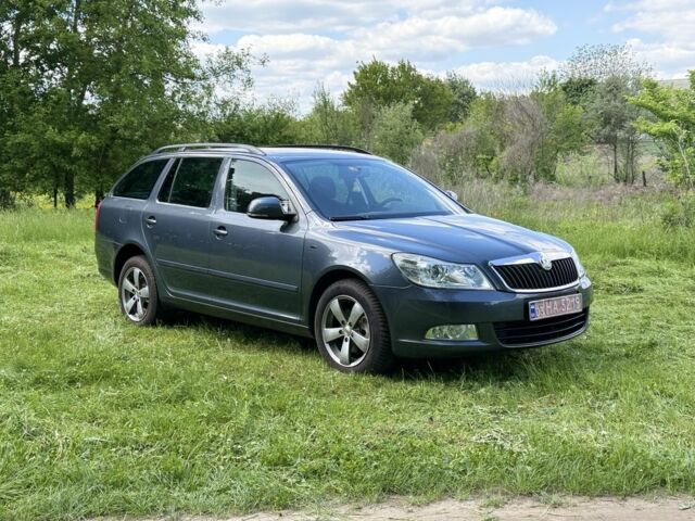 Сірий Шкода Октавія, об'ємом двигуна 1.8 л та пробігом 220 тис. км за 7600 $, фото 1 на Automoto.ua