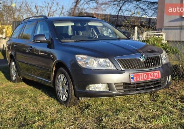 Серый Шкода Октавия, объемом двигателя 1.6 л и пробегом 221 тыс. км за 6999 $, фото 1 на Automoto.ua