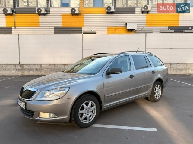 Сірий Шкода Октавія, об'ємом двигуна 1.6 л та пробігом 197 тис. км за 7500 $, фото 1 на Automoto.ua
