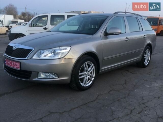 Серый Шкода Октавия, объемом двигателя 1.4 л и пробегом 221 тыс. км за 7700 $, фото 1 на Automoto.ua