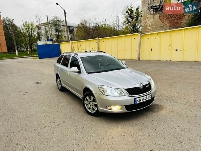 Серый Шкода Октавия, объемом двигателя 2 л и пробегом 231 тыс. км за 9500 $, фото 1 на Automoto.ua