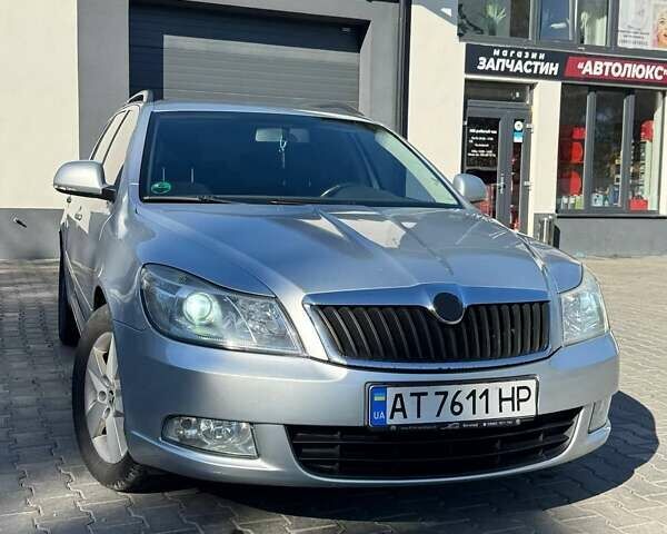 Серый Шкода Октавия, объемом двигателя 1.6 л и пробегом 267 тыс. км за 8500 $, фото 1 на Automoto.ua