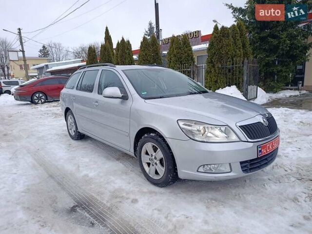 Серый Шкода Октавия, объемом двигателя 1.2 л и пробегом 232 тыс. км за 5499 $, фото 1 на Automoto.ua